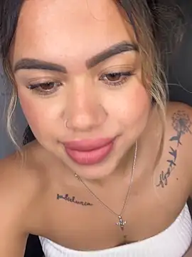 Alanna-foxx online show from November 7, 2025, 11:27 pm