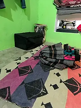 Hot nenshi online show from November 19, 2025, 7:41 am