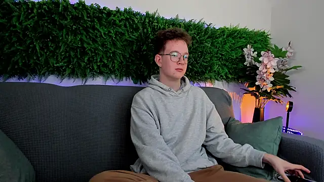 Teddy Parker online show from November 1, 2025, 8:27 am