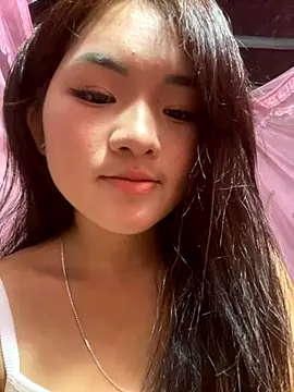 Snapshot of Su-su18 chatting on October 31, 2025, 3:18 am Su-su18 online show from October 31, 2025, 3:18 am