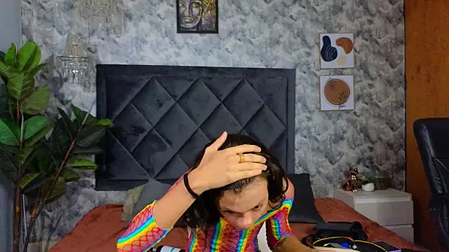 Snapshot of Indi_rave chatting on November 11, 2025, 1:11 pm Indi rave online show from November 11, 2025, 1:11 pm