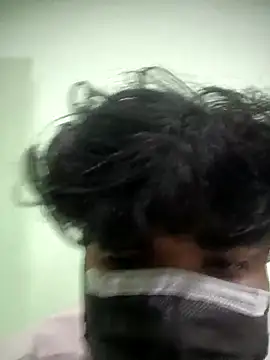 Snapshot of kriZ08 chatting on October 30, 2025, 4:52 pm kriZ08 online show from October 30, 2025, 4:52 pm