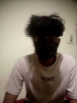 Snapshot of kriZ08 chatting on November 9, 2025, 5:17 am kriZ08 online show from November 9, 2025, 5:17 am