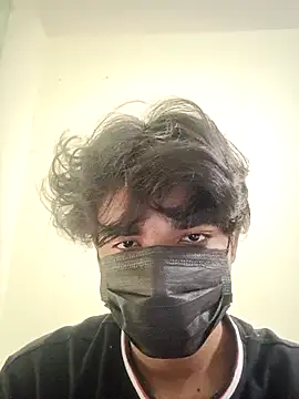 Snapshot of kriZ08 chatting on December 14, 2025, 8:09 am kriZ08 online show from December 14, 2025, 8:09 am