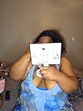 TigOBittiesTheOriginal online show from November 17, 2025, 5:08 pm