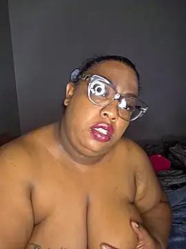 TigOBittiesTheOriginal online show from November 19, 2025, 2:28 pm