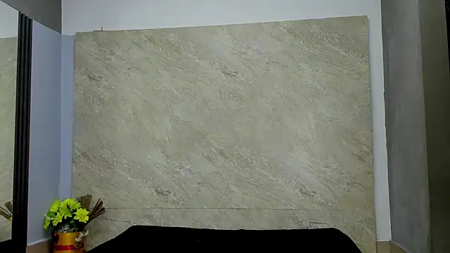 Snapshot of Sarahh-19 chatting on November 15, 2025, 12:02 pm Sarahh-19 online show from November 15, 2025, 12:02 pm