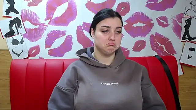 Snapshot of ScarletCargo chatting on November 18, 2025, 6:07 am ScarletCargo online show from November 18, 2025, 6:07 am