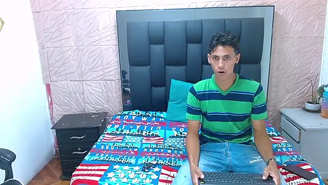 wiltom  online show from October 30, 2025, 3:41 am