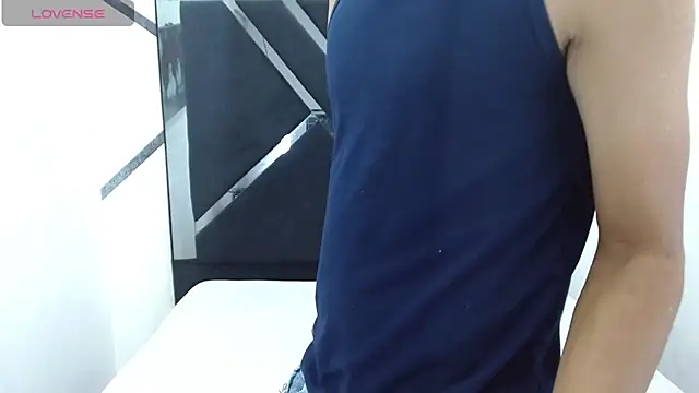 wiltom  online show from November 4, 2025, 9:25 pm