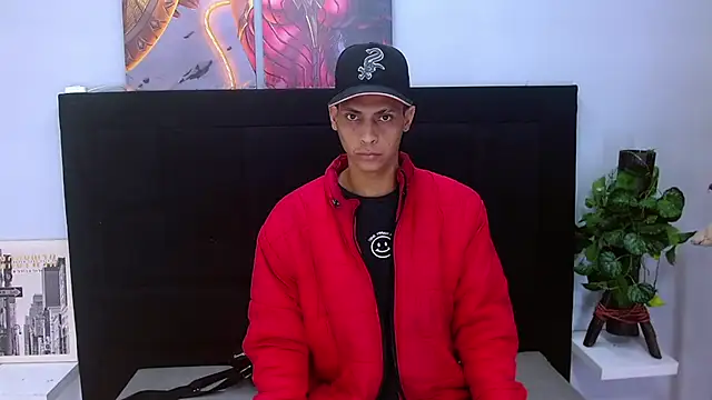 wiltom  online show from December 16, 2025, 7:19 pm