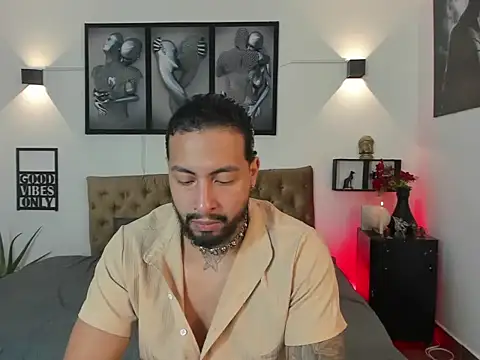 Snapshot of christopher_palmerjs chatting on November 15, 2025, 1:14 am christopher palmerjs online show from November 15, 2025, 1:14 am