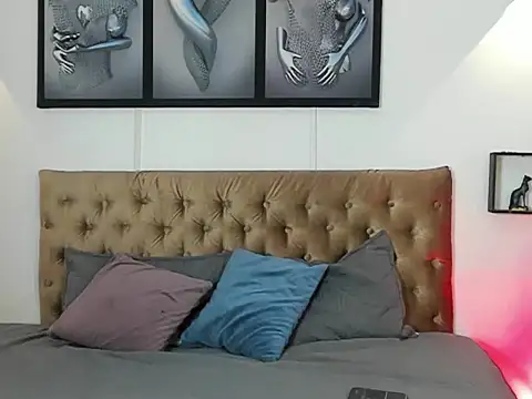 Snapshot of christopher_palmerjs chatting on November 16, 2025, 4:18 am christopher palmerjs online show from November 16, 2025, 4:18 am