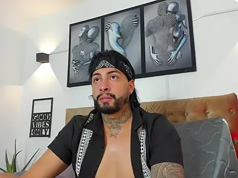 Snapshot of christopher_palmerjs chatting on November 18, 2025, 2:06 am christopher palmerjs online show from November 18, 2025, 2:06 am