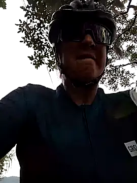 Snapshot of LAPOTRA_04 chatting on November 2, 2025, 12:07 pm LAPOTRA 04 online show from November 2, 2025, 12:07 pm