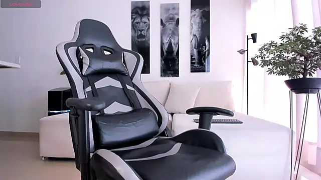 Snapshot of IamKael_ chatting on December 5, 2025, 4:58 pm IamKael online show from December 5, 2025, 4:58 pm