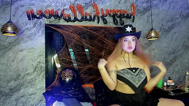 VelvetKiss  online show from October 31, 2025, 4:52 pm