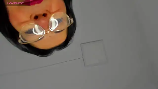 Snapshot of laliItaclark chatting on November 19, 2025, 11:43 am laliItaclark online show from November 19, 2025, 11:43 am