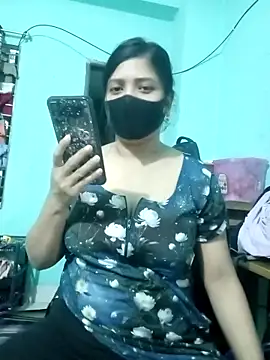 Snapshot of Chadni19 chatting on November 30, 2025, 3:38 pm Chadni19 online show from November 30, 2025, 3:38 pm