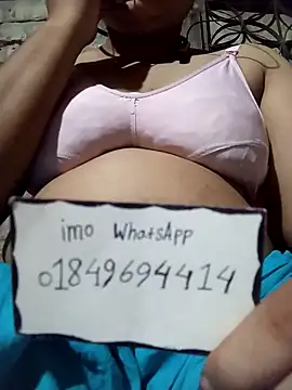 Snapshot of Naughty_Mow chatting on October 30, 2025, 5:46 pm Naughty Mow online show from October 30, 2025, 5:46 pm