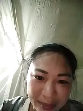 yeu-yeu online show from October 27, 2025, 1:37 pm