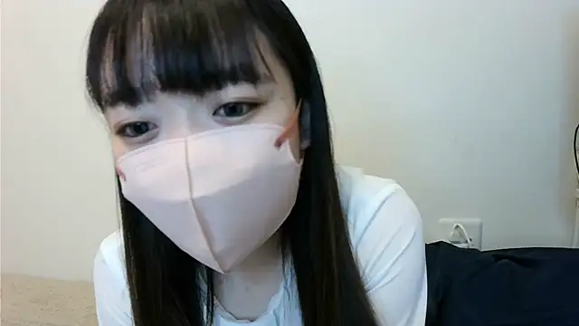 Snapshot of yua_chan00 chatting on October 25, 2025, 2:13 pm yua chan00 online show from October 25, 2025, 2:13 pm