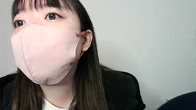 yua chan00 online show from December 15, 2025, 6:17 am