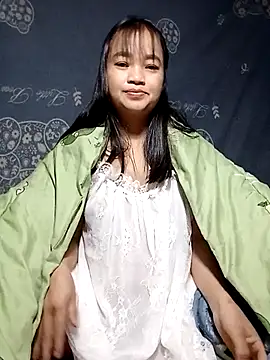 Snapshot of Noelle-e chatting on November 29, 2025, 1:47 pm Noelle-e online show from November 29, 2025, 1:47 pm