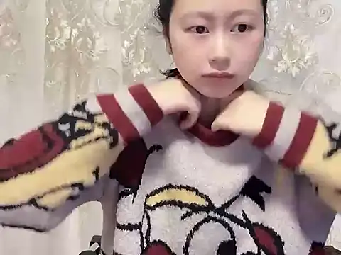 nuannuan35593 online show from December 20, 2025, 2:24 pm