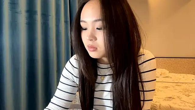 Snapshot of SupremeDividend chatting on November 15, 2025, 2:57 pm SupremeDividend online show from November 15, 2025, 2:57 pm