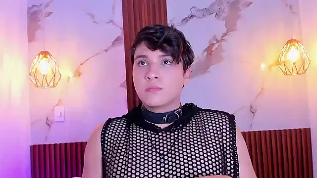 Snapshot of SamLopez1 chatting on November 18, 2025, 3:23 am SamLopez1 online show from November 18, 2025, 3:23 am