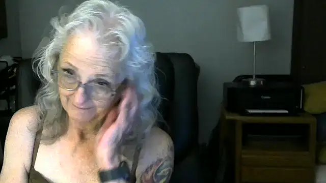 Snapshot of JoleneDelacroix chatting on November 12, 2025, 3:01 pm JoleneDelacroix online show from November 12, 2025, 3:01 pm