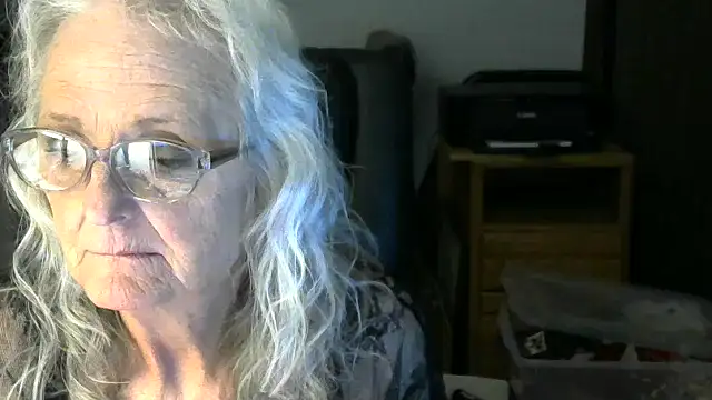 Snapshot of JoleneDelacroix chatting on November 27, 2025, 2:02 am JoleneDelacroix online show from November 27, 2025, 2:02 am