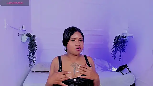 Snapshot of Anyelikluz91 chatting on November 2, 2025, 4:15 am Anyelikluz91 online show from November 2, 2025, 4:15 am