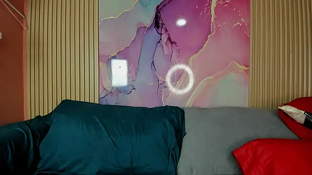 NhoanBrunette online show from November 25, 2025, 12:16 pm