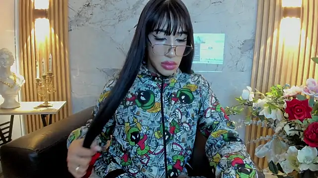 Snapshot of Nayla_Monroee chatting on October 29, 2025, 1:57 pm Nayla Monroee online show from October 29, 2025, 1:57 pm