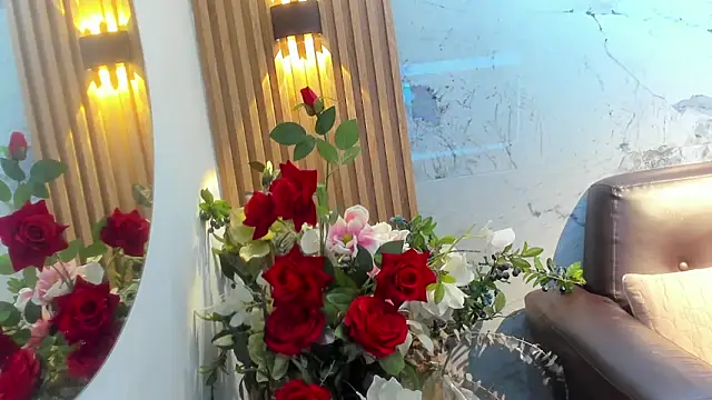 Nayla Monroee online show from November 26, 2025, 7:48 pm