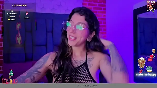 ghostwomaan online show from December 18, 2025, 12:33 pm