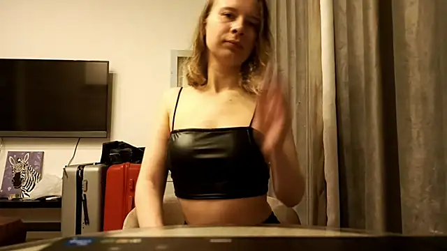 MargaretFairy online show from November 9, 2025, 5:33 pm