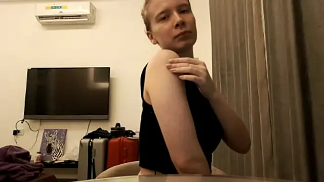 MargaretFairy online show from November 22, 2025, 5:34 pm