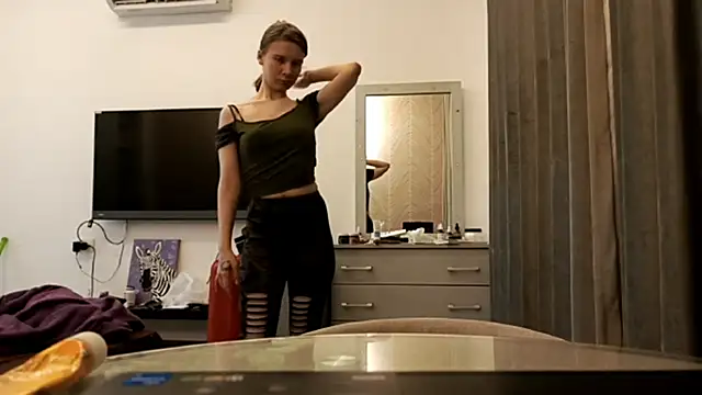 MargaretFairy online show from November 28, 2025, 6:54 pm