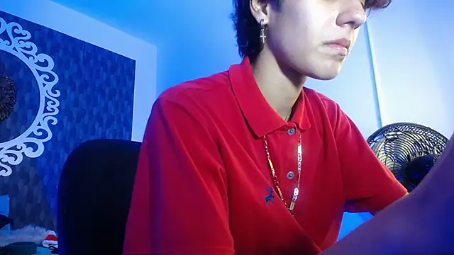 Ghost  Girl  online show from December 15, 2025, 5:39 pm