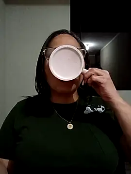 Snapshot of Angie_milf50 chatting on November 6, 2025, 3:18 am Angie milf50 online show from November 6, 2025, 3:18 am