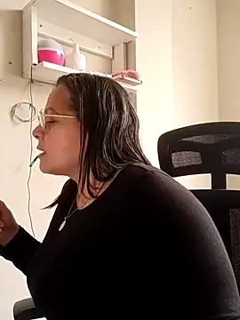 Snapshot of Angie_milf50 chatting on November 7, 2025, 3:12 pm Angie milf50 online show from November 7, 2025, 3:12 pm