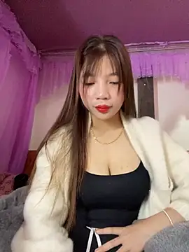 Zlienr023 online show from November 19, 2025, 12:43 am