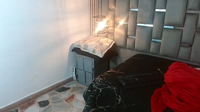 Snapshot of Memi_xxx chatting on November 10, 2025, 3:49 am Memi xxx online show from November 10, 2025, 3:49 am