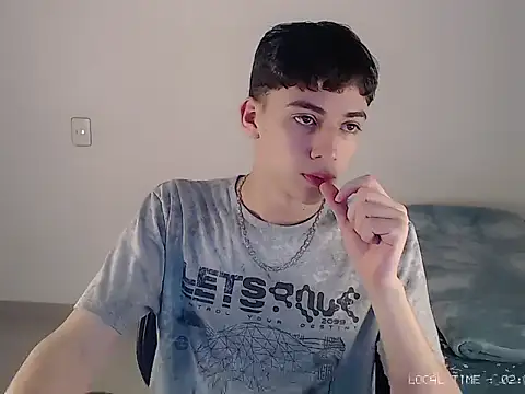 Sett 01 online show from November 4, 2025, 7:07 am