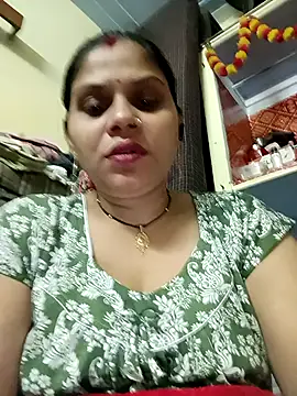 HayatKapoor online show from November 24, 2025, 8:08 pm