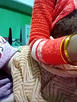 HayatKapoor online show from December 4, 2025, 2:43 am