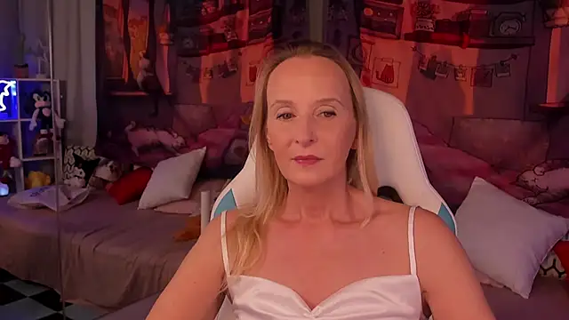 Snapshot of ScarlettPalmer chatting on November 12, 2025, 10:37 am ScarlettPalmer online show from November 12, 2025, 10:37 am